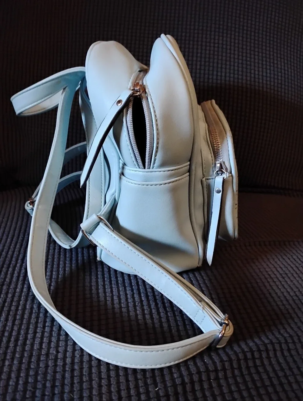 Chic Light Blue BackPack With Pockets Outside And Inside Gently Loved